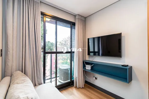 Apartamento com 1 dormitório para alugar, por R$ 2.400/mês - Água Verde - Curitiba/PR - foto 3