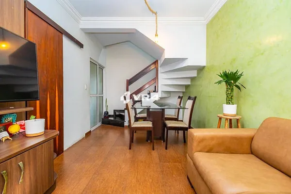 Sobrado em Condomínio com 3 Quartos | Suíte e Ático | 2 Vagas | Face Norte | com 116 m², à venda por R$ 590.000 - Guaíra - Curitiba/PR - foto 4