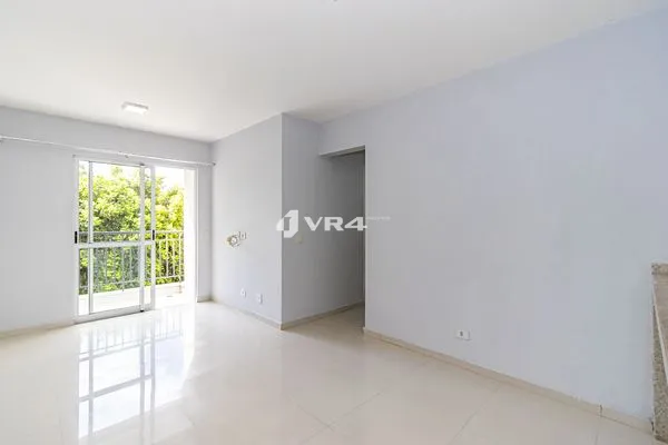 Apartamento com 2 dormitórios para alugar por R$2.600/mês - Santa Cândida, Curitiba/PR   - foto 3