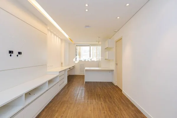 Sala Comercial com 69m² para alugar por R$4.300/mês - Mossunguê - Curitiba/PR  - Curitiba - foto 2