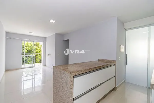 Apartamento com 2 dormitórios para alugar por R$2.600/mês - Santa Cândida, Curitiba/PR   - foto 2