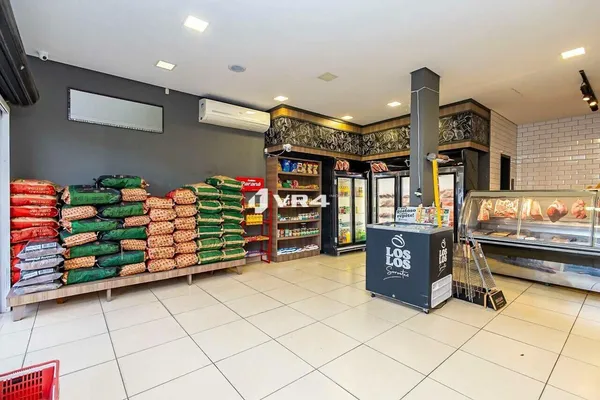Açougue à venda | Casa de Carnes | Rua com Alto Fluxo | Ponto Comercial com Porteira Fechada por R$ 230.000 - Seminário - Curitiba/PR - foto 2